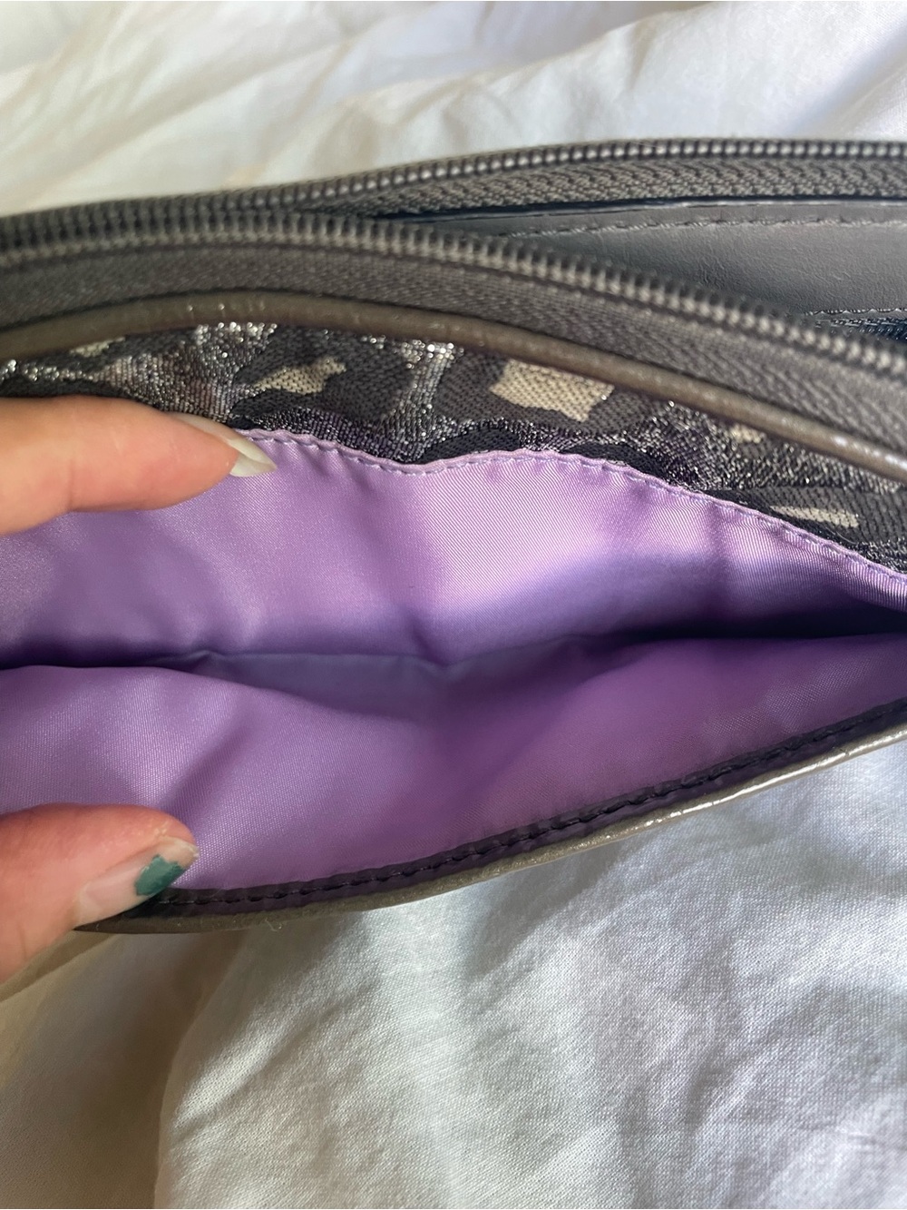 Vintage Y2K Coach Shimmery Metallic Gray & Black Ocelot Print Zip Around Wallet - Picture 8 of 9